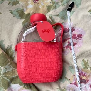 Red Hip Small Gym Workout Water Bottle